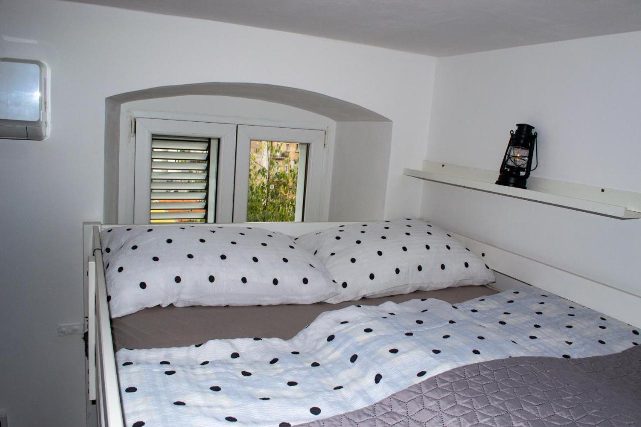 Studio Apartment Kontiki Ριέκα Εξωτερικό φωτογραφία
